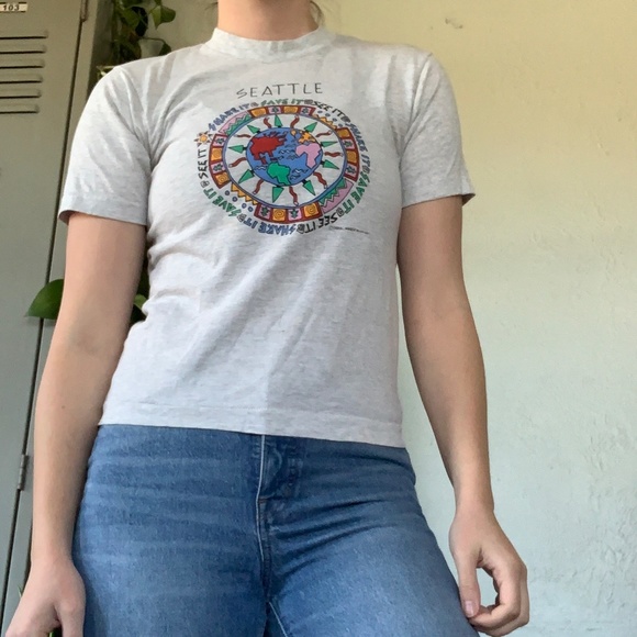 Seattle earth graphic tee - Picture 6 of 7